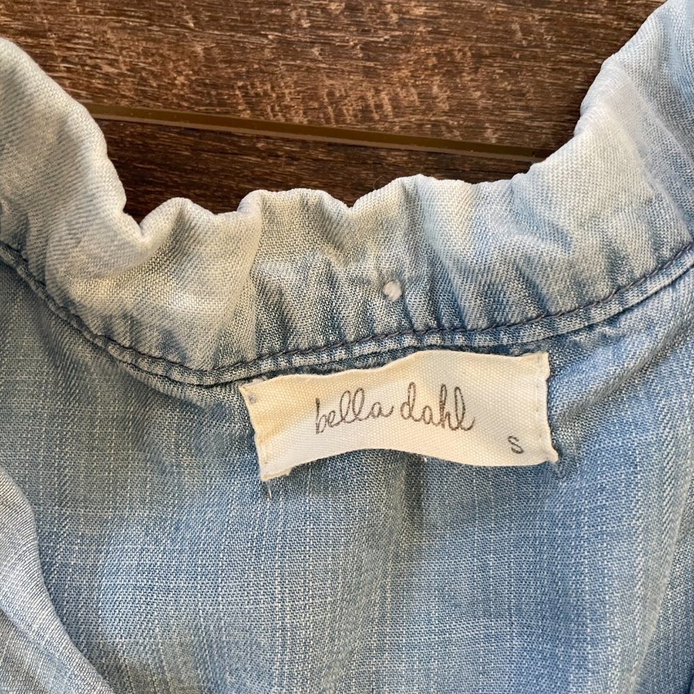 Bella Dahl Small Blue Roll Sleeve Button Tank - Picture 3 of 5